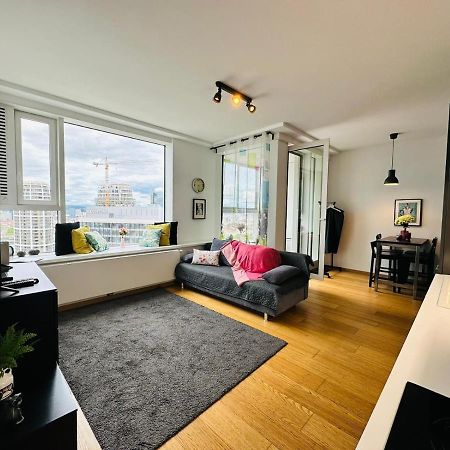 Apartments In Panorama City On 25Th Floor - Amazing View Close To Old Town Bratislava Exterior photo