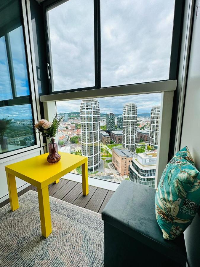Apartments In Panorama City On 25Th Floor - Amazing View Close To Old Town Bratislava Exterior photo